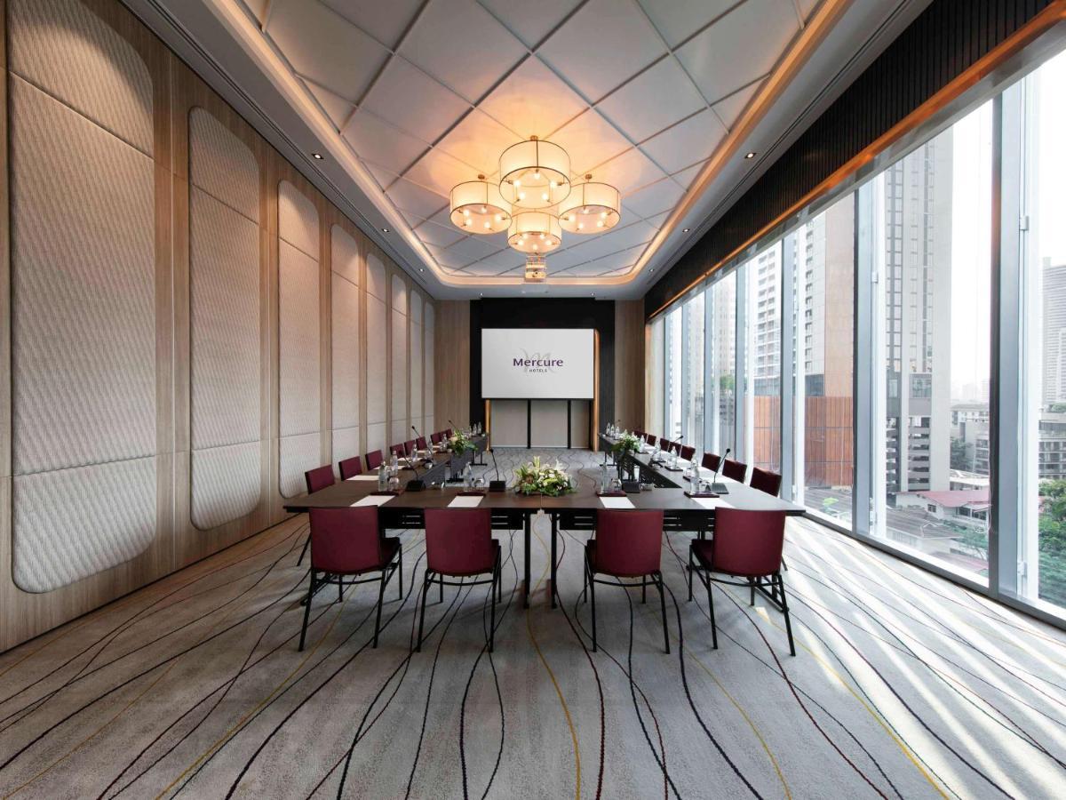 Mercure Bangkok Sukhumvit 24 Exterior photo