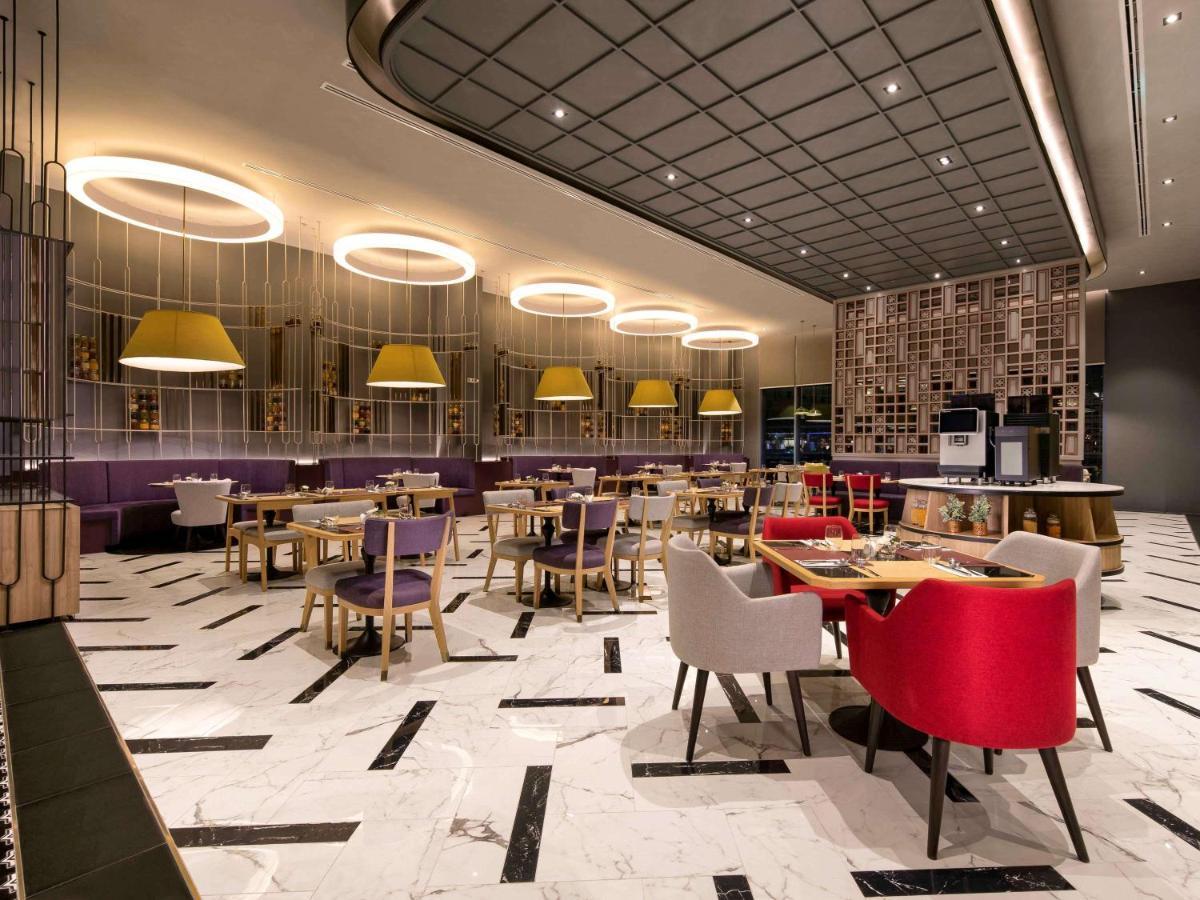 Mercure Bangkok Sukhumvit 24 Exterior photo