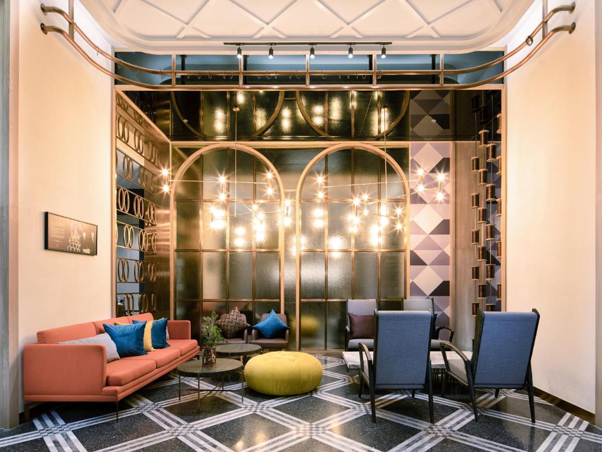 Mercure Bangkok Sukhumvit 24 Exterior photo